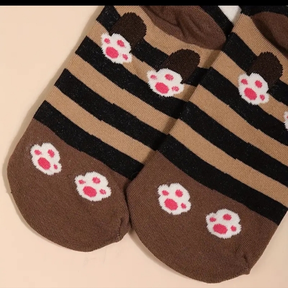 5 Pairs of Doggy Socks - Picture 4 of 5